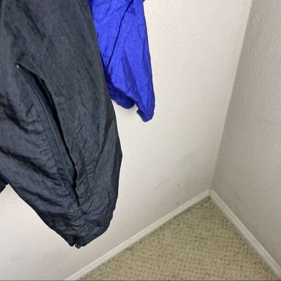 Vintage ASICS Blue Tiger Print Oversized Windbreaker Jacket Women’s Size XL - Picture 9 of 9